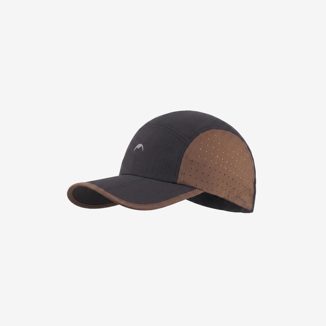 Lightweight folding baseball cap
