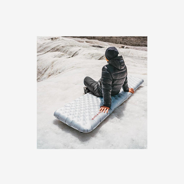 R8.8 Ultralight Sleeping Pad