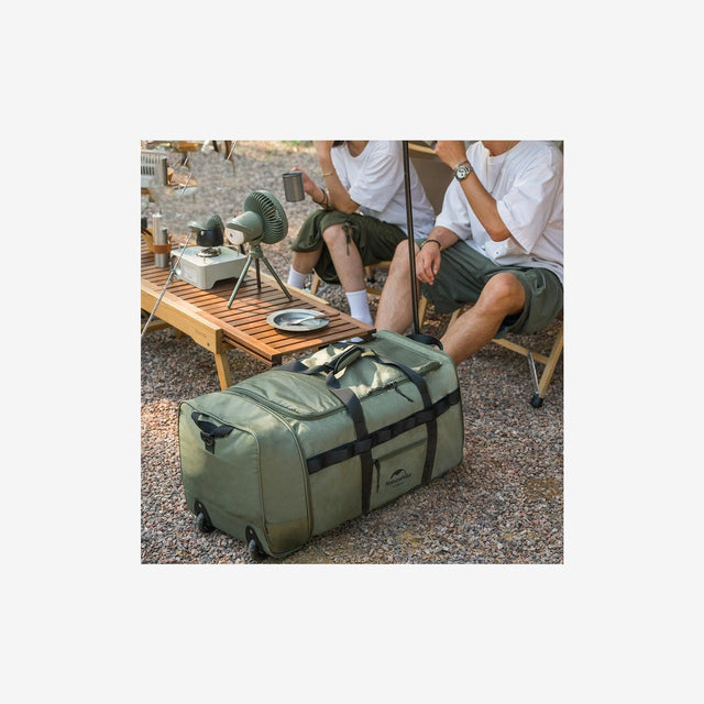 Traveler with Naturehike 88L collapsible