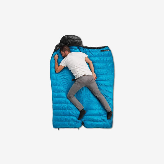 Side view of CW400 sleeping bag showing mummy shape and lightweight design