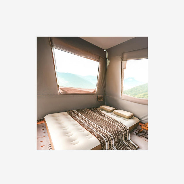Chenjing Built-in Pump Inflatable Bed